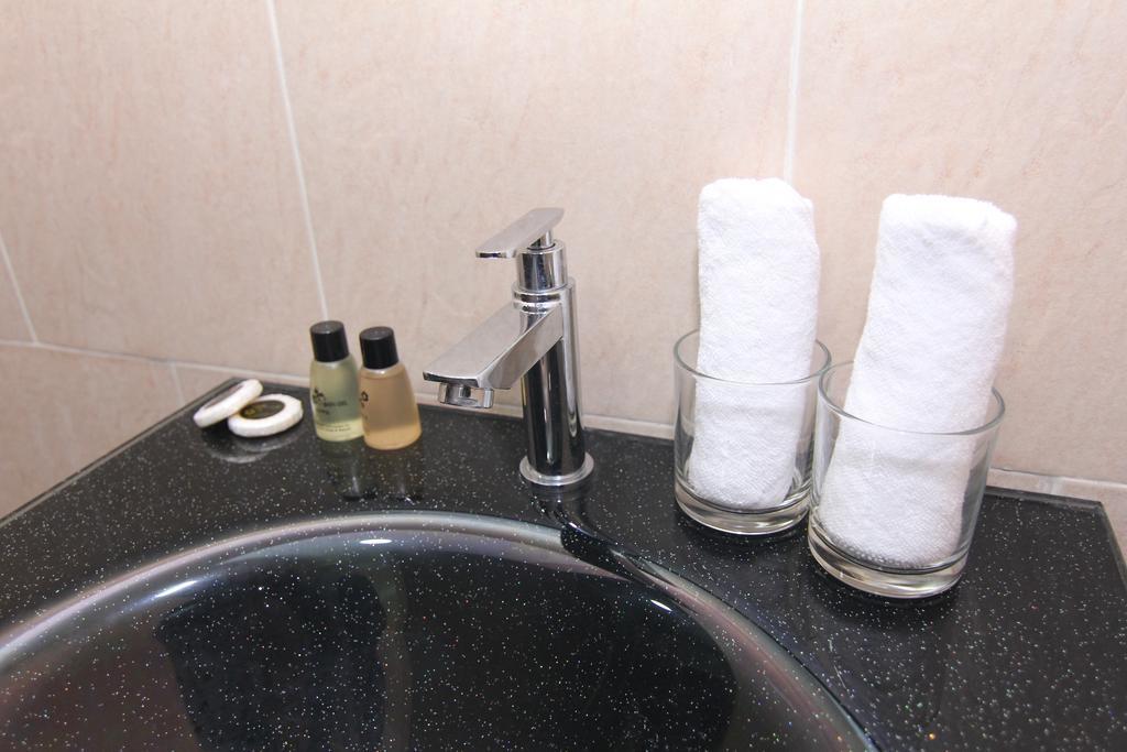 Summit Signature Hotel Batu Pahat Kültér fotó